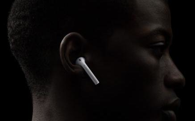 分析師:蘋(píng)果AirPods“需求激增” 或?qū)⒊霈F(xiàn)供貨不足情況