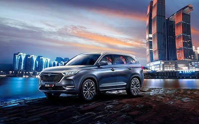 長安歐尚X7 EV上市 續(xù)航405km補貼后15.99萬元起